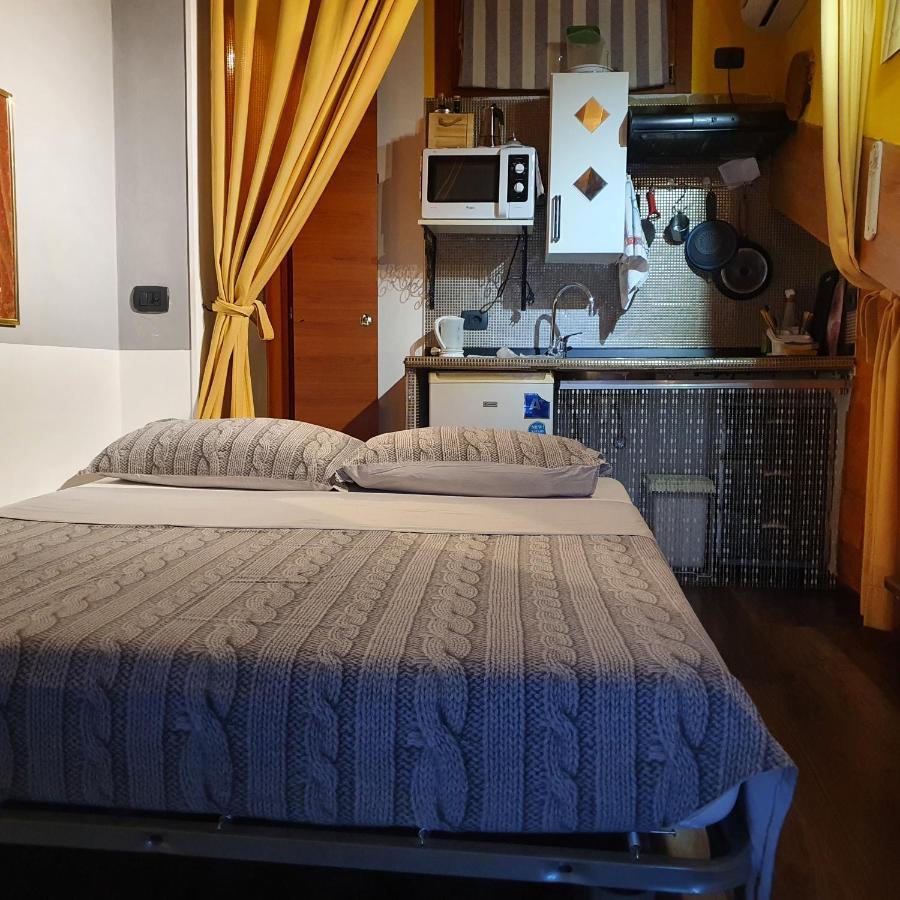 Dora Baltea Monolocale Primo Piano Mansarda Secondo Piano Verona Dış mekan fotoğraf
