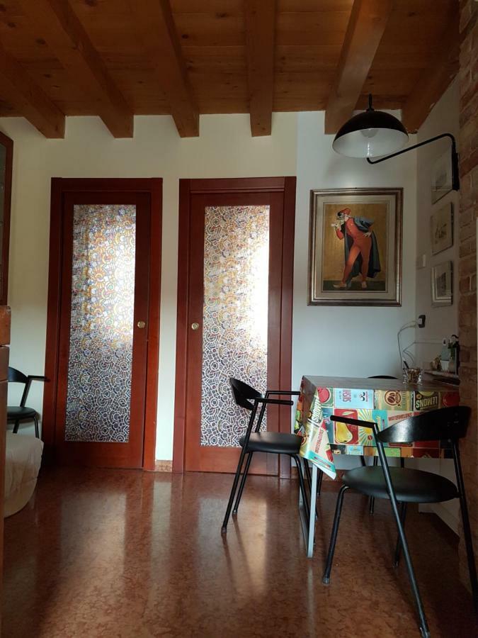 Dora Baltea Monolocale Primo Piano Mansarda Secondo Piano Verona Dış mekan fotoğraf